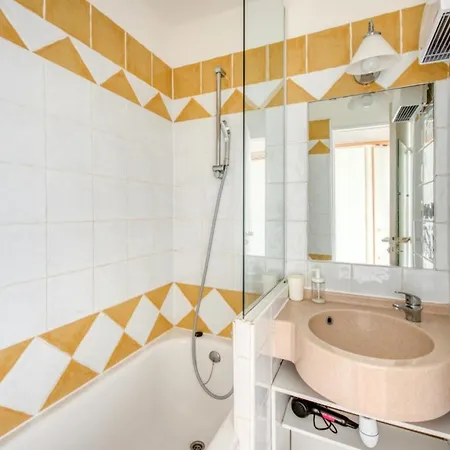 Apartment Francia - Maeva - Studio Cosy 4 Personnes - Selec 10 Cannes